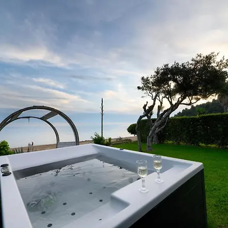 Seaduced Beachfront By Corfuescapes Vila *