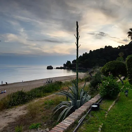 Seaduced Beachfront By Corfuescapes 빌라 *